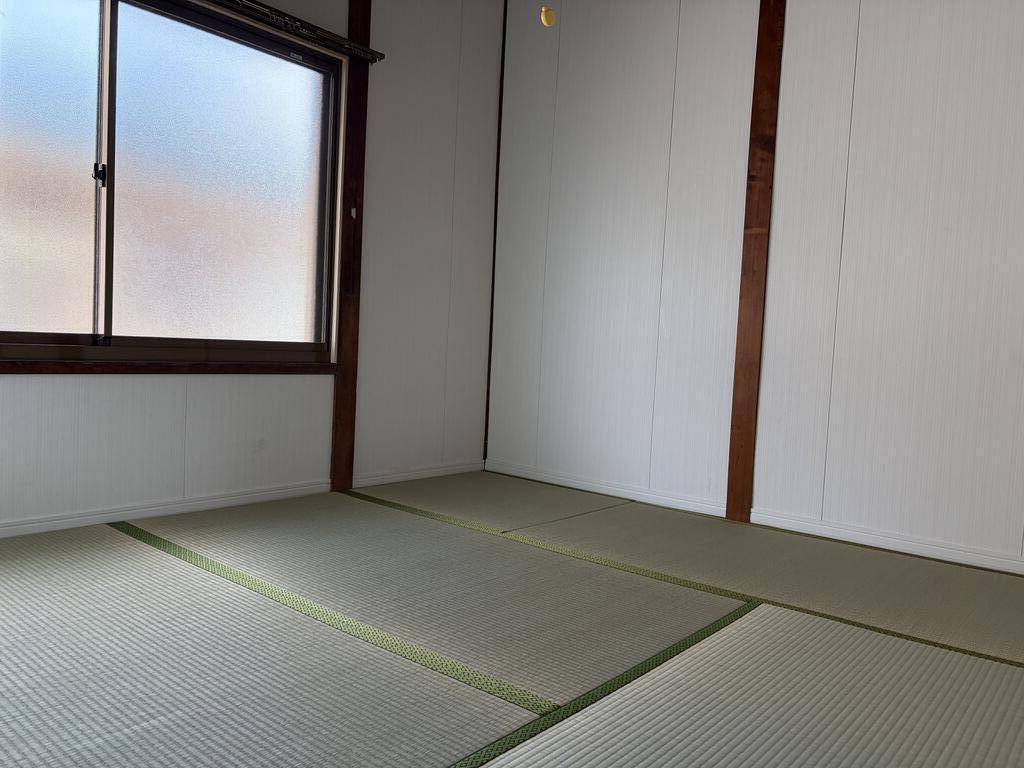 中畝5丁目若月貸家の居間写真