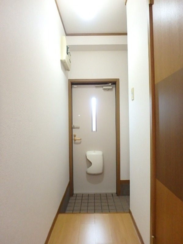玄関　図面と現状に相違がある場合には現状を優先