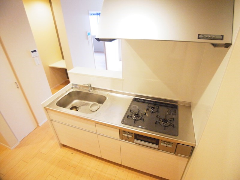 キッチン　同一物件別部屋写真