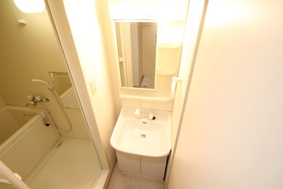 洗面設備　※他部屋の写真です。現況優先