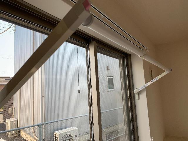 バルコニー　室内物干し