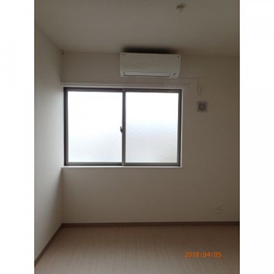 居室・リビング　※別部屋の写真です