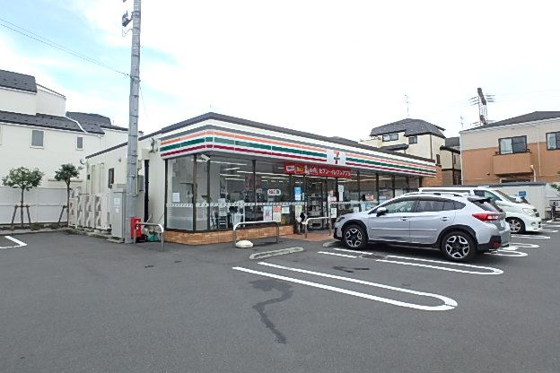コンビニ　セブンイレブン（コンビニ）まで150m