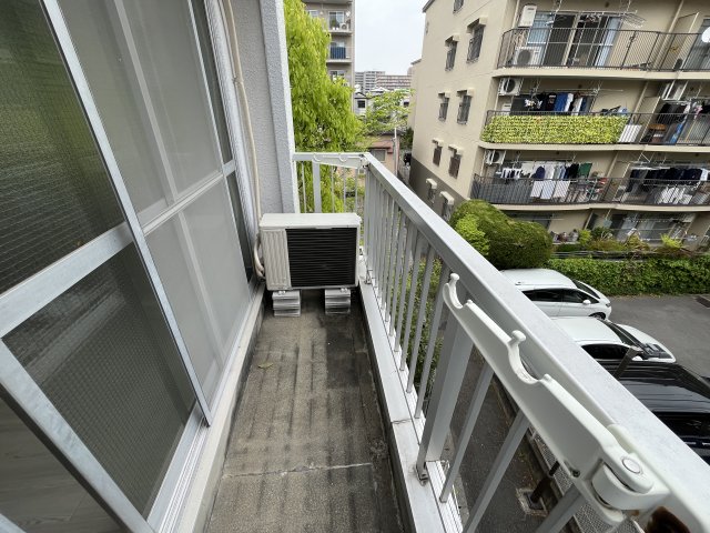 バルコニー　(参考)同マンション他部屋の写真