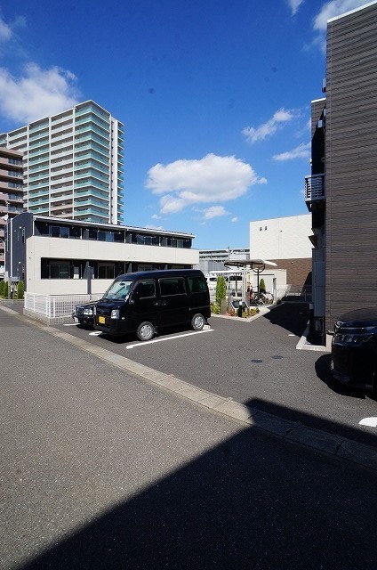 駐車場　駐車場