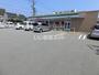 コンビニ　ファミリーマート津市南新町店（コンビニ）まで958m