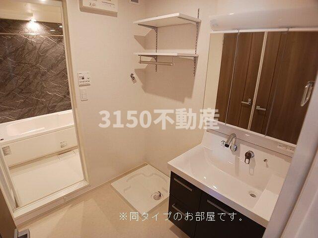 洗面設備　使いやすい洗面所です