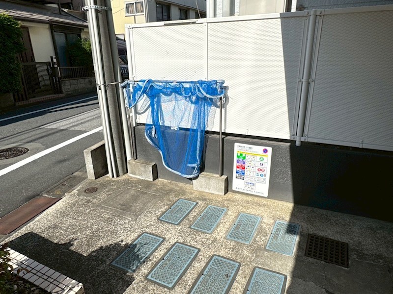 その他　敷地内ゴミ捨て場