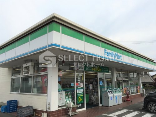 コンビニ　ファミリーマート 岩本宇頭店（コンビニ）まで154m