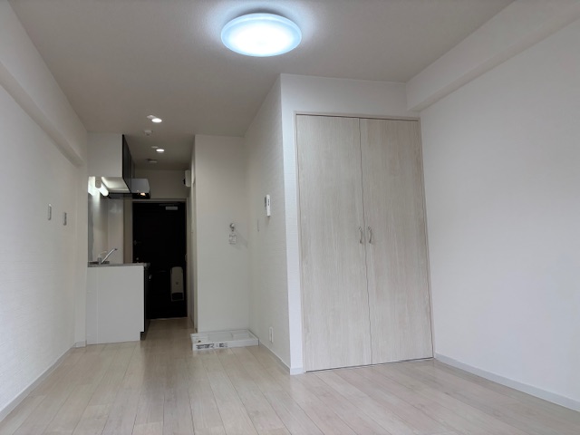 ドラックストア　ドラッグストアモリ子平町店（ドラッグストア）まで243m