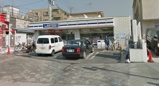 コンビニ　ローソン鎌倉小町一丁目店（コンビニ）まで498m