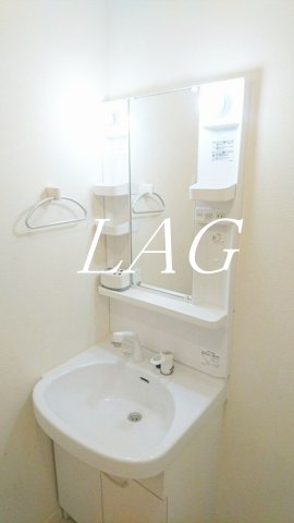 洗面設備　洗面台です。