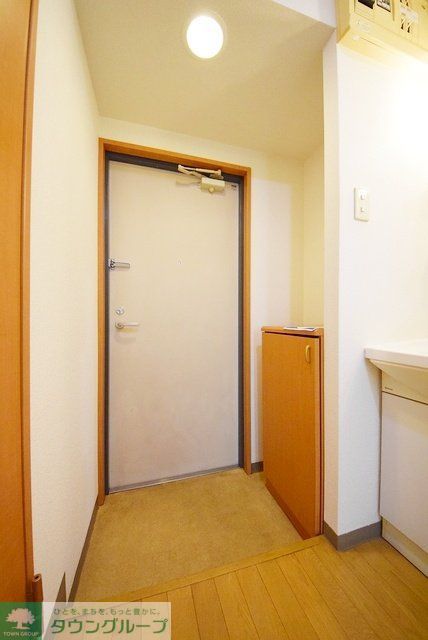 玄関　お問合せはタウンハウジングまで！※現地待合わせ相談可能