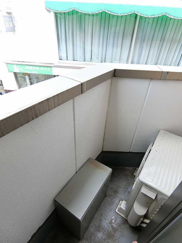 バルコニー　※同物件、別部屋の写真です。