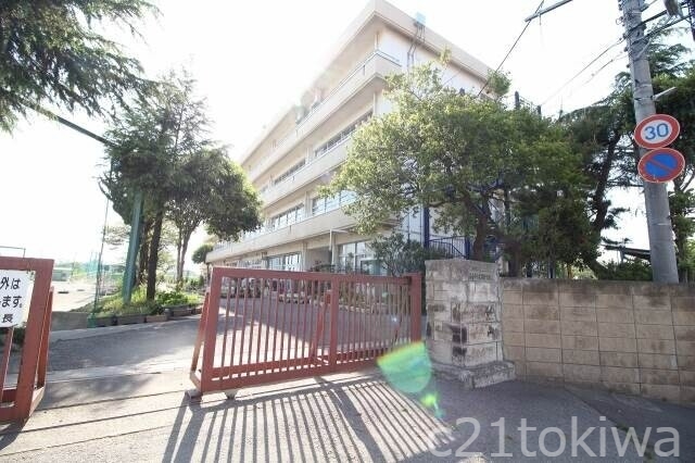 中学校　志木市立宗岡中学校（中学校）まで1297m