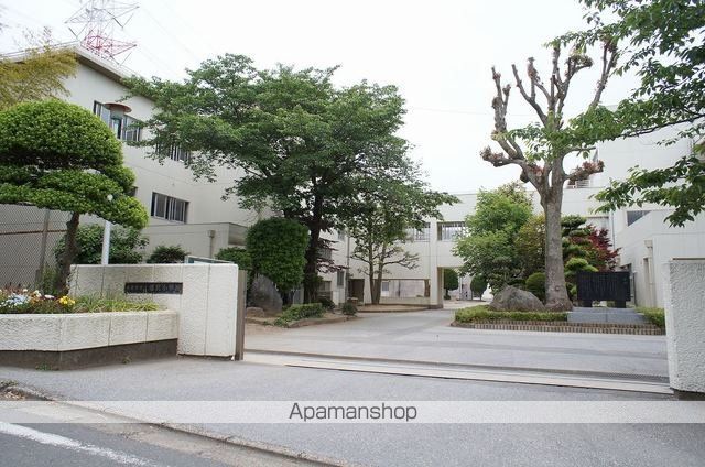 小学校　木更津市立畑沢小学校（小学校）まで500m