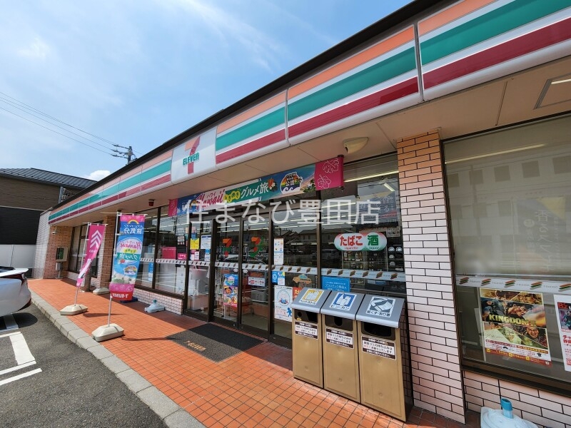 コンビニ　セブンイレブンみよし三好町店（コンビニ）まで884m