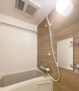 バス・シャワールーム　同マンション別部屋参照。