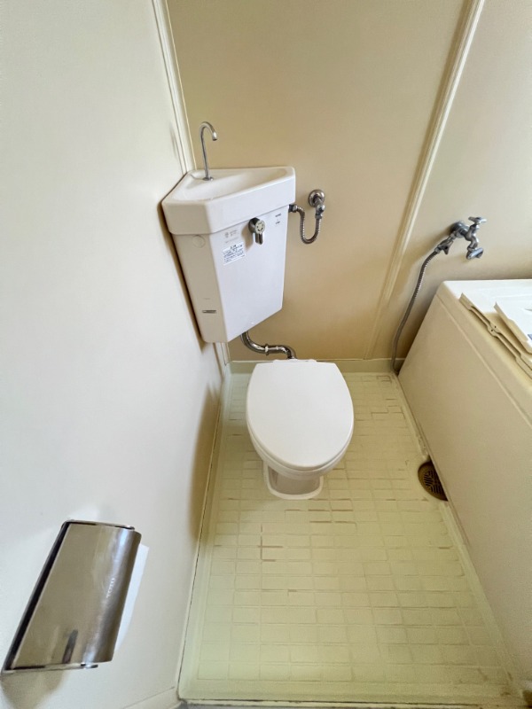 トイレ　別部屋参考写真