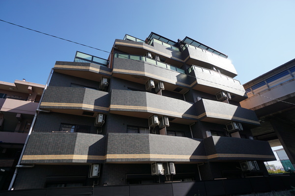 建物外観　オンライン内覧実施中