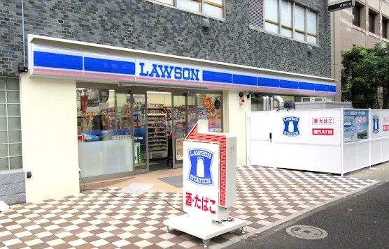コンビニ　ローソン西新橋愛宕下通店（コンビニ）まで283m