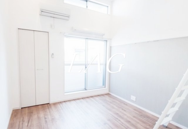 居室・リビング　洋室のお部屋です。（同仕様です。）