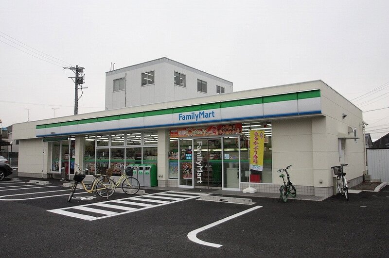 コンビニ　ファミリーマート清須宮前店（コンビニ）まで377m