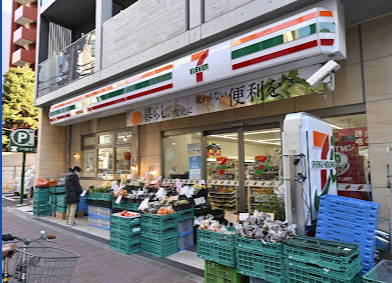 コンビニ　セブンイレブン 三軒茶屋世田谷通り店（コンビニ）まで1199m