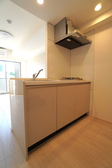 キッチン　※写真は同タイプ住戸です。