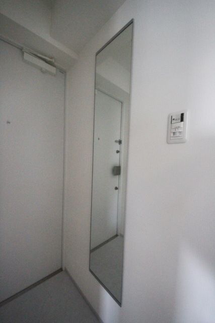 その他設備　★玄関に鏡付き★
