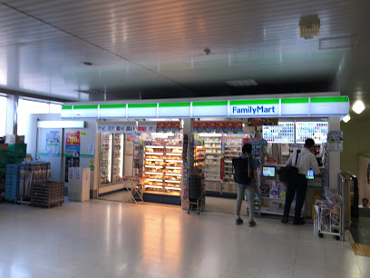 コンビニ　ファミリーマート 八広駅店（コンビニ）まで83m