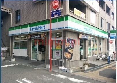 コンビニ　ファミリーマート豊津駅前店（コンビニ）まで138m