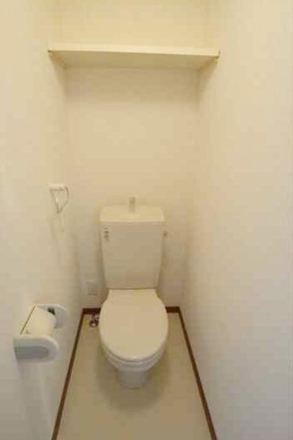 トイレ　【南向きの明るいお部屋！！】住環境良好のおすすめ物件♪