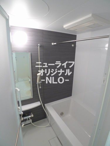 バス・シャワールーム　追焚機能はもちろん浴室乾燥機付きです！