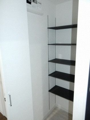 収納　同物件・別部屋の写真です