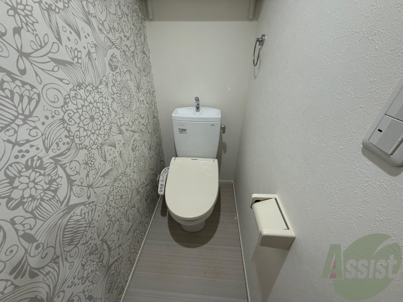 トイレ　トイレはウォシュレット付きです。シャワートイレは嬉しいですね