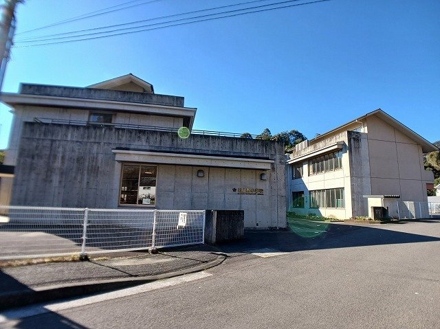 その他　上野小学校まで850m