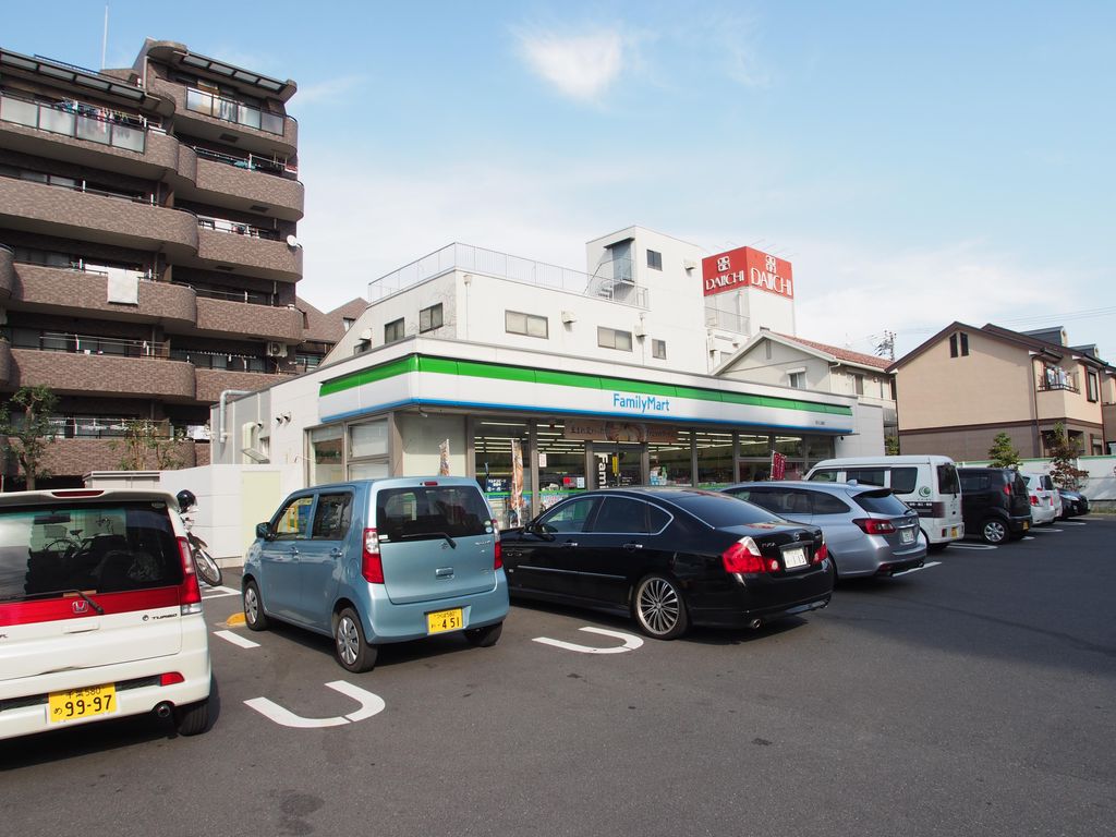 コンビニ　ファミリーマート市川二俣店（コンビニ）まで118m