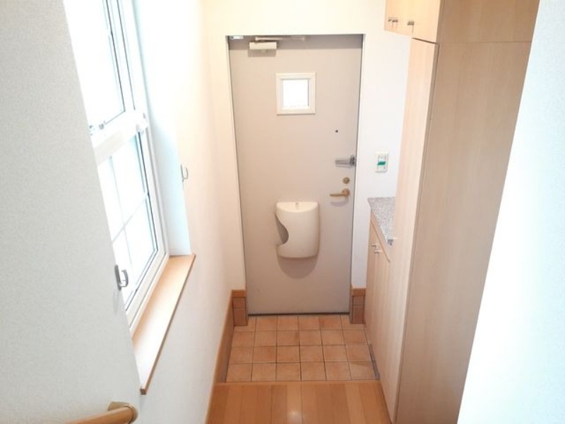 玄関　図面と現状に相違がある場合には現状を優先