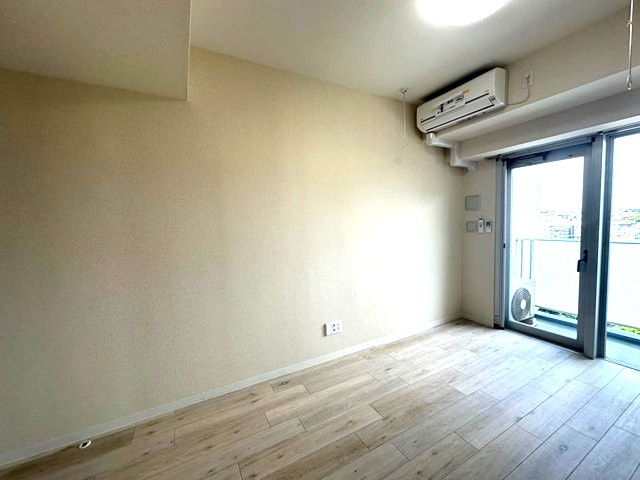 居室・リビング　※参考写真※洋室6.1帖☆バルコニーに繋がるお部屋です！エア