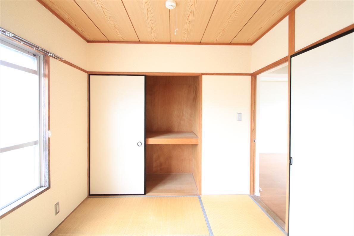 収納　押入タイプの収納で収納力抜群！