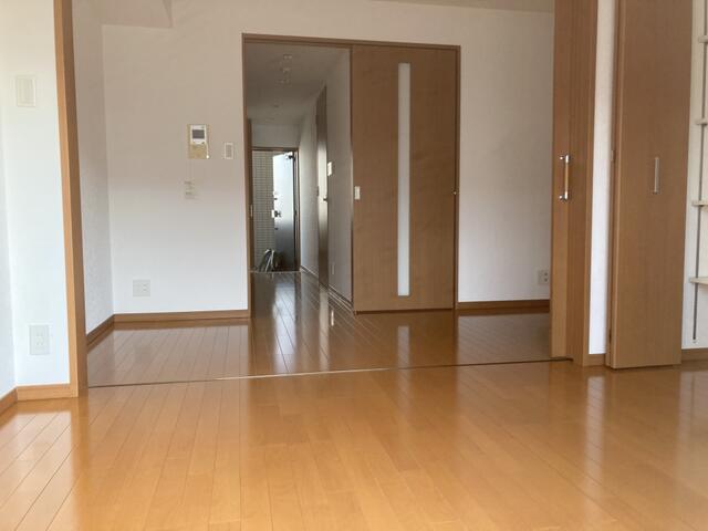 居室・リビング　?