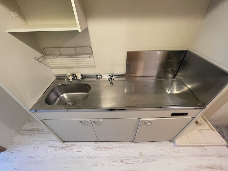 キッチン　※同タイプの他のお部屋です