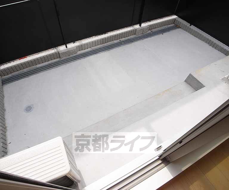 バルコニー　１階はテラス