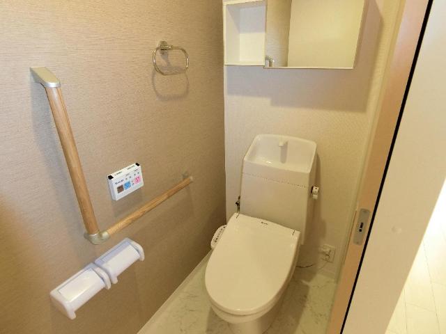トイレ　シャワー付トイレ