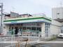 コンビニ　ファミリーマート（コンビニ）まで386m