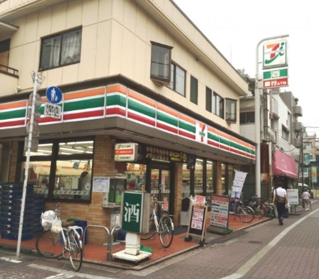 コンビニ　セブンイレブン大森町店（コンビニ）まで297m