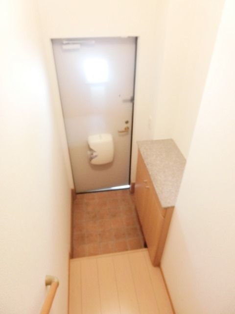 玄関　シューズボックス付きでゆとりのある玄関