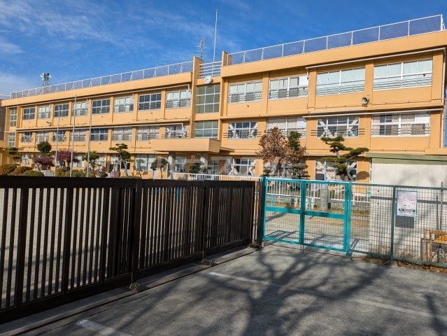 小学校　甲斐市立玉幡小学校（小学校）まで4019m
