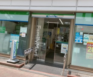 コンビニ　ファミリーマート 神楽坂一丁目店（コンビニ）まで249m